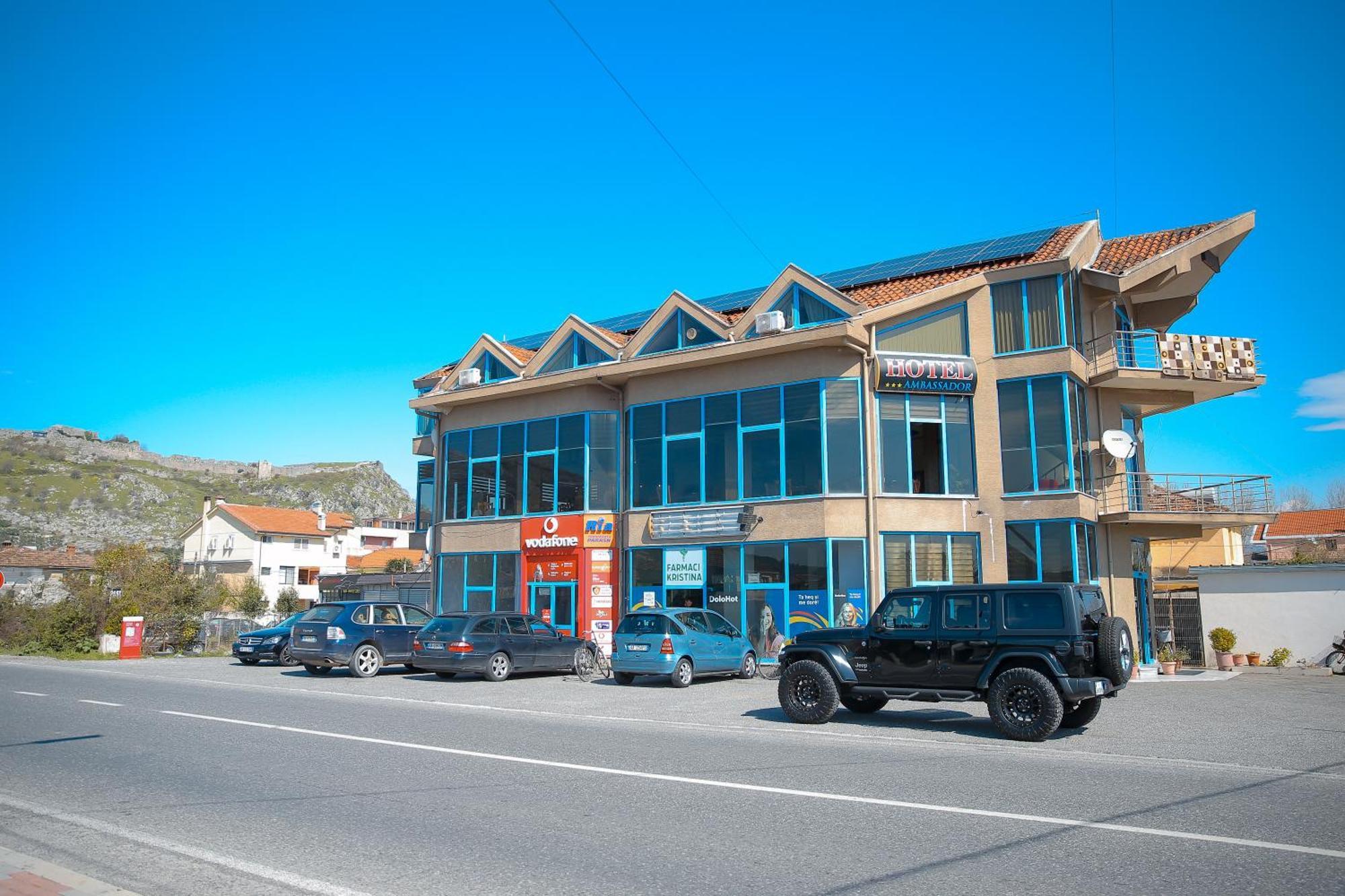 Hotel Ambasador Bahçallëk Exterior photo